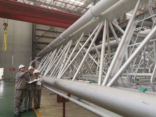 東鼎公司優化生產布局 300平方米生產空間新規劃與6套泵塔存儲龍門架全面投用，助力橡膠防塵套制造效率提升